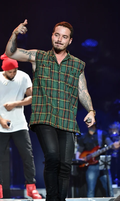 J Balvin lanza aplicación que eleva el bienestar emocional de las personas J Balvin lanza aplicación que eleva el bienestar emocional de las personas