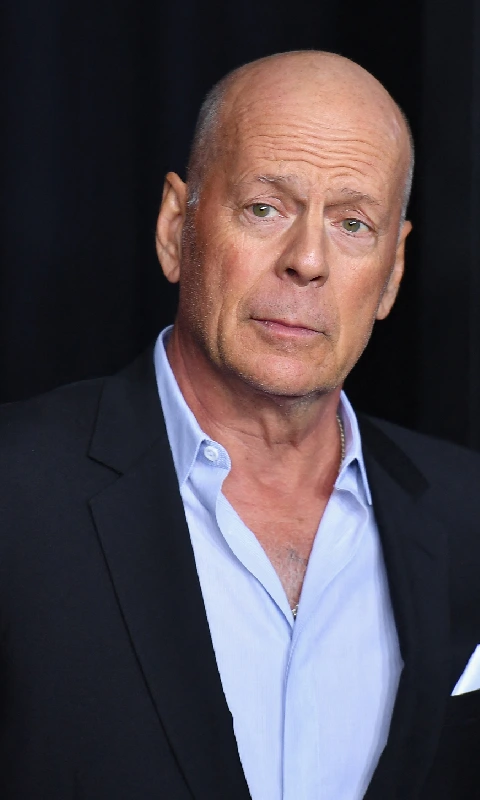 Bruce Willis ya no tendría que actuar, la inteligencia artificial lo haría por él Bruce Willis ya no tendría que actuar, la inteligencia artificial lo haría por él